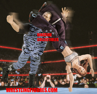 Copyright_2001_Ringside_Collectibles_fm4-S1lita.jpg