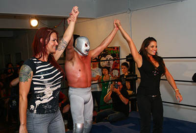 elhijodelsanto_trish_lita_melo.jpg