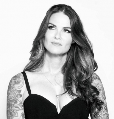 Amy_b_w.jpg