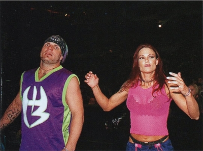 Lita_at_ringside.jpg