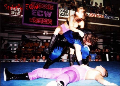 ecw1_14.jpg