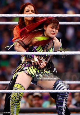 gettyimageswrestlemania39110.jpg