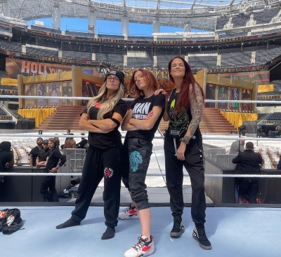 instagrambeckylynchwwe12.jpg