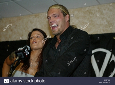 jun-21-2005-las-vegas-nv-usa-lita-and-edge-at-the-wwe-press-conference-DM71K8.jpg