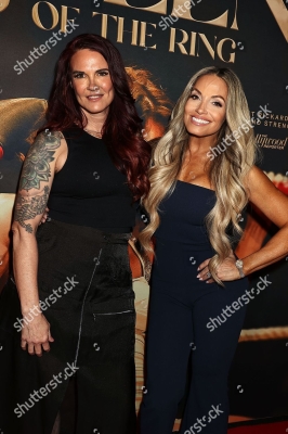 lita-_-amy-dumas-trish-stratus-1500w-15179599bq.jpg