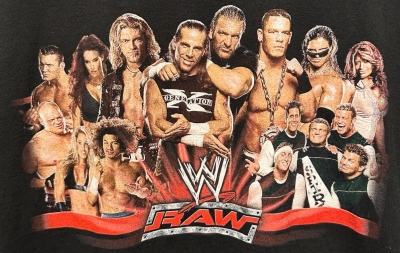 "WWE Raw" Shirt
