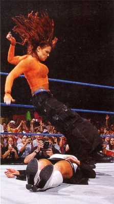 rawmagsep007.jpg