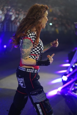 smugmugkimberlasskicksroyalrumble2221.jpg