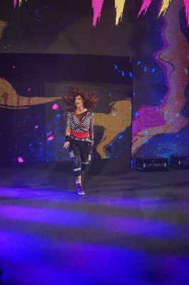 smugmugkimberlasskicksroyalrumble226.jpg