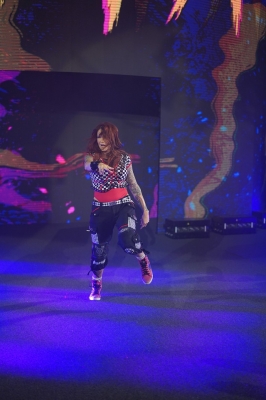 smugmugkimberlasskicksroyalrumble228.jpg
