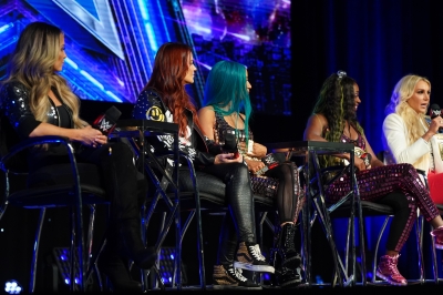 smugmugkimberlasskickwrestlemaniaaxxess82.jpg