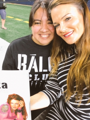 twitteramydumas70.jpg