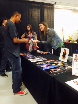 victoriacomiccon11.jpg