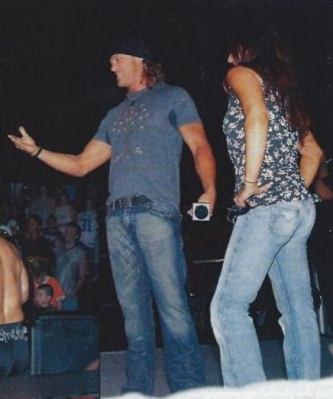 wrestler_insidespevol100610.jpg
