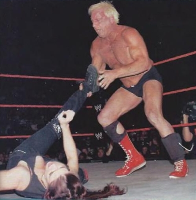 wrestler_insidespevol10067.jpg