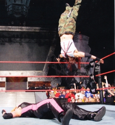 wwemagdec114.jpg