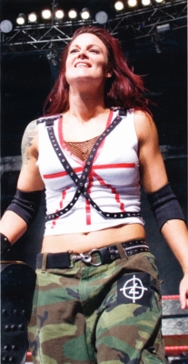 wwemagdec115.jpg