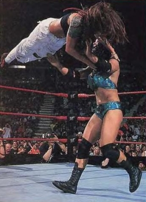 wwfmagaug0112.jpg
