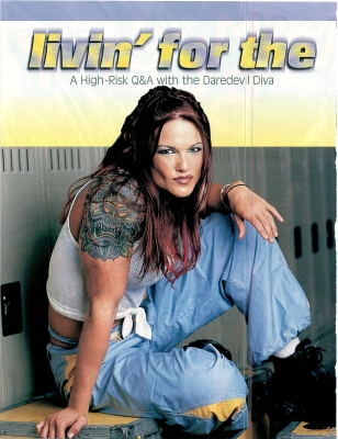 wwfmagdec016.jpg
