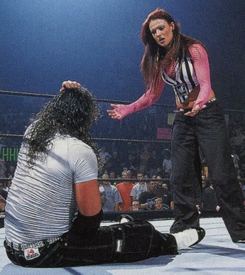 wwfmagmar022.jpg