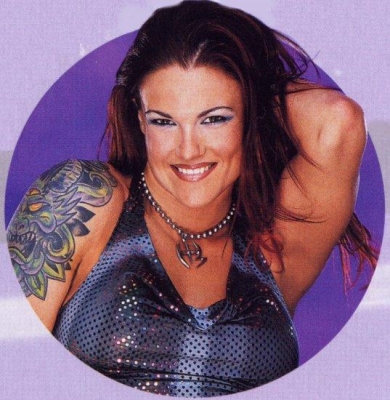 wwfmagnov012.jpg