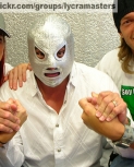 Filename=flickrfacelessdjluchalibre1.jpg
Filesize=147KiB
Dimensions=500x355
Date added=May 10, 2013 flickrfacelessdjluchalibre1.jpg