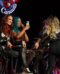 smugmugkimberlasskickwrestlemaniaaxxess43.jpg