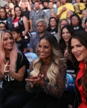 wwe-smackdown-su-fox-becky-lynch-e-charlotte-flair-vs-sasha-banks-e-bayley-5-maxw-1280.jpg