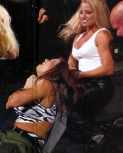 wwfmagnov003.jpg
