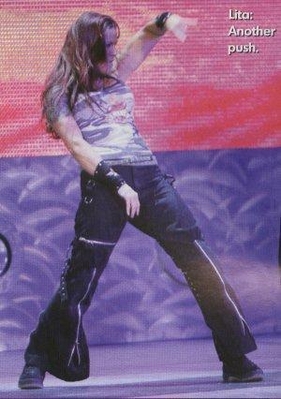 Lita-300x426-26kb-media-1207-media-142447-1226345702.jpg