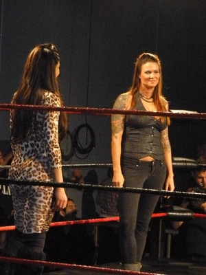 familywrestling5.jpg