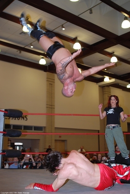 flickrblakearledgeuniversalwrestling3_3_0711.jpg