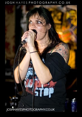 l_d1289f4f9bfd479b9c2e6345336a8622.jpg