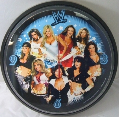 "WWE Divas" Clock
