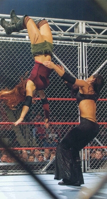 rawmagmay043.jpg