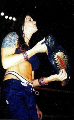 wrestler_insidevol130712.jpg