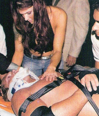 wwemagaug063.jpg