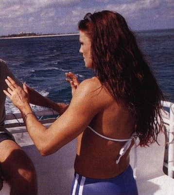 wwfmagmar026.jpg
