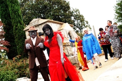 zombiewalk1.jpg
