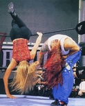 wwfmagdec0118.jpg