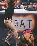 wwfmagnov005v2.jpg