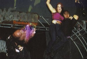 totalwrestlingdec037.jpg