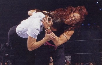 wwfmagfeb014.jpg