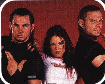 wwfmagjan024.jpg